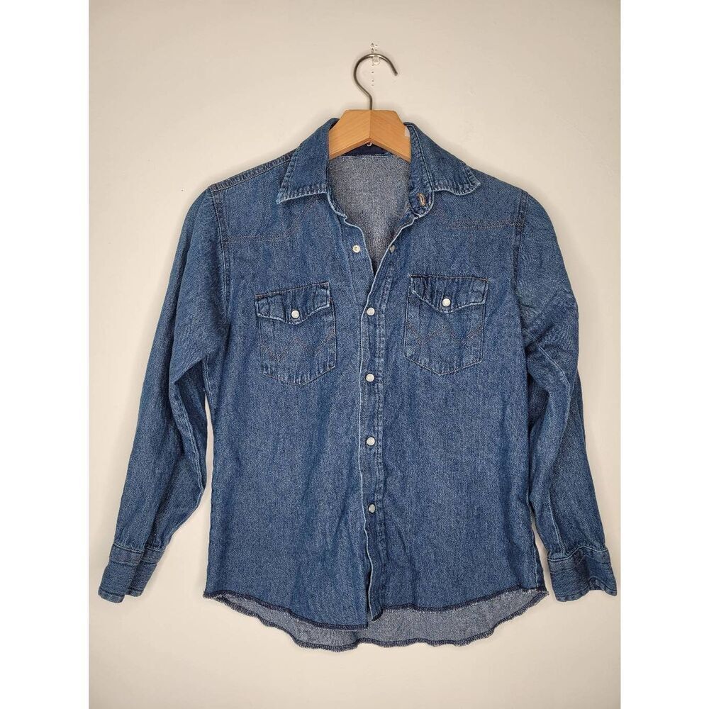 Wrangler Denim Western Shirt Women’s Snap Front Blue Chambray Button Up Lightwei
